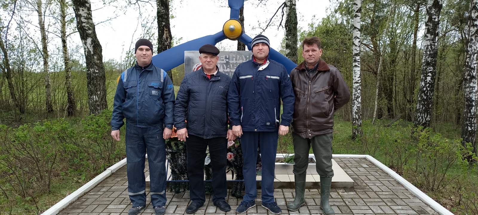 Cleaning and repair of the monument in the village of Maloye Babino